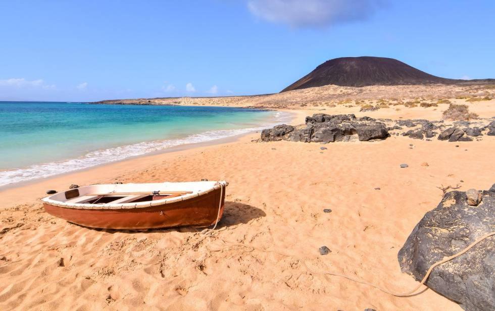 Apartamento Vacacional En Orzola Lanzarote Ngoại thất bức ảnh